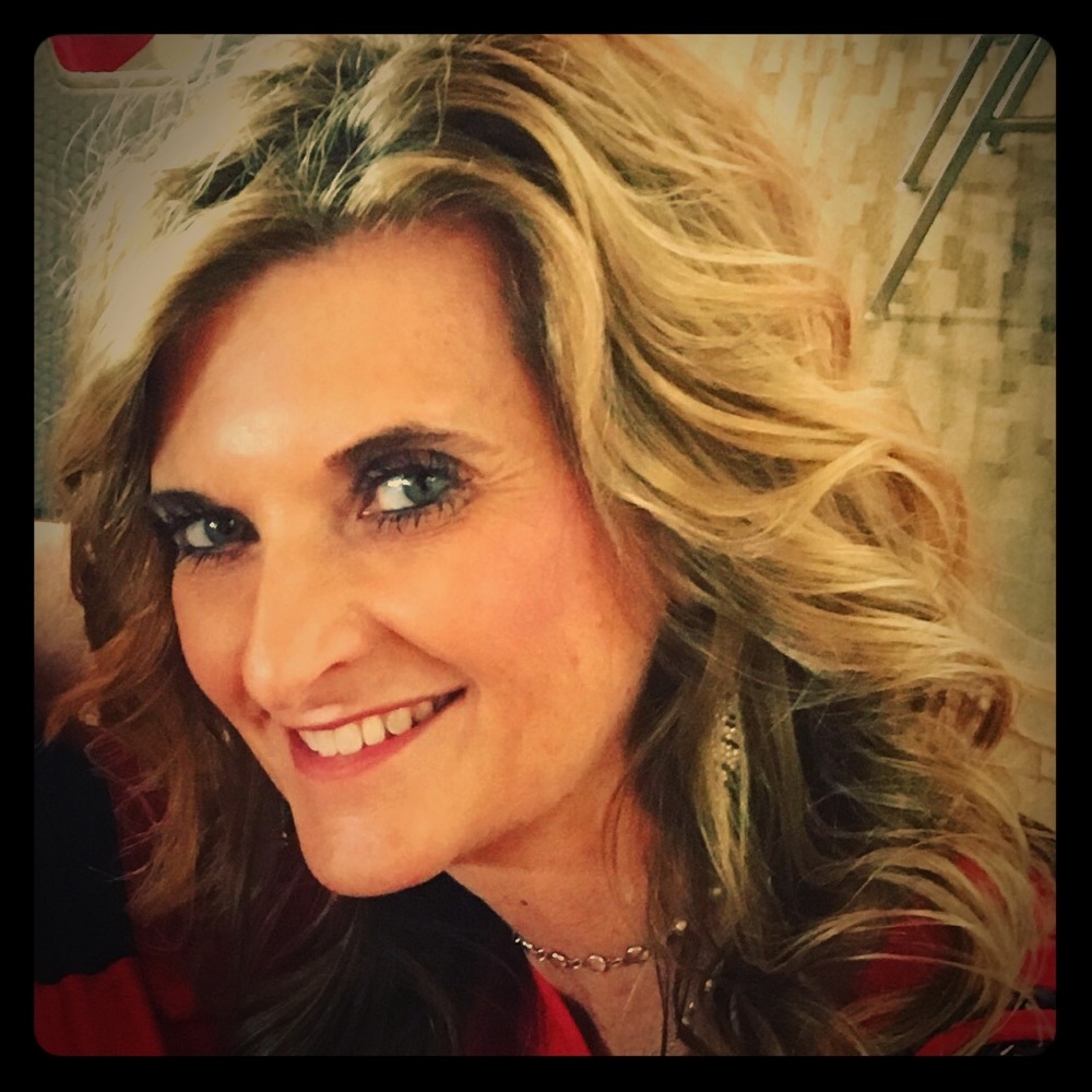 Meet your Posher, Sharmaine